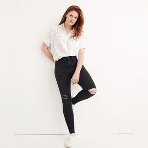 Madewell Petite 9" Mid-Rise Skinny Jeans in Black Sea